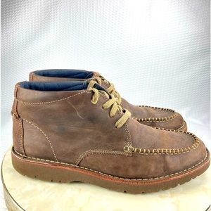CLARK’S VARGO RISE MENS BROWN LEATHER LACE UP CHUKKAS BOOTS